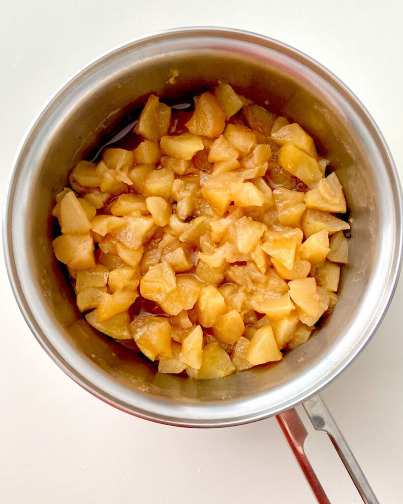 maçã cozida com canela e cravo para saude intestinal 